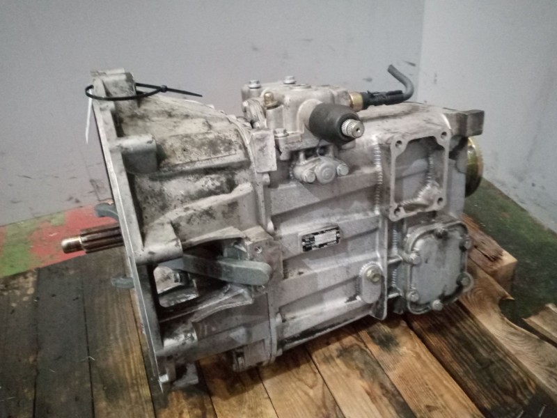 Recambio de caja cambios para iveco eurocargo 05.03  3.9 diesel referencia OEM IAM 2865S630E03 10765609 8870873