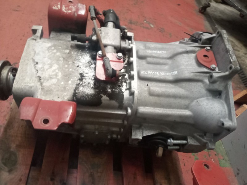 Recambio de caja cambios para iveco eurocargo 100 - 110 100 e 18 (177cv) referencia OEM IAM 2865604697 3828464 8859154