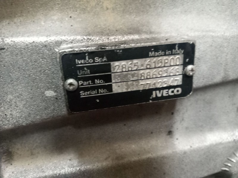 Recambio de caja cambios para iveco eurocargo referencia OEM IAM 2865613P00 7712347 8869368