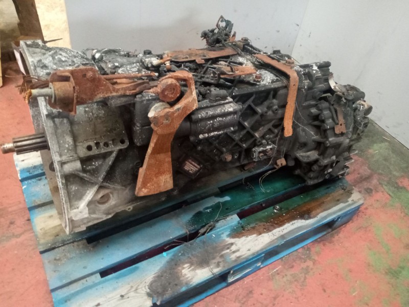 Recambio de caja cambios para renault premium route 2006 10.8 diesel referencia OEM IAM 16S2221TD 5010613562 1343050002