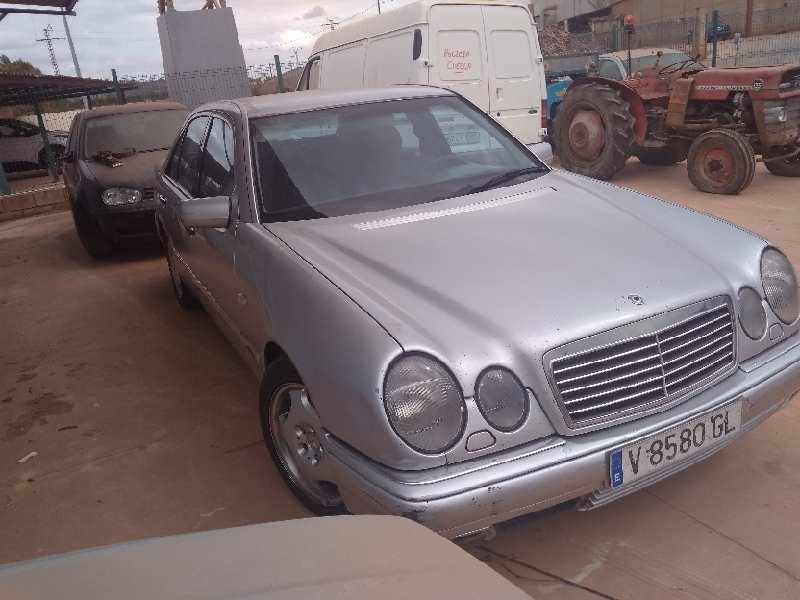 mercedes-benz clase e (w210) berlina diesel del año 1999