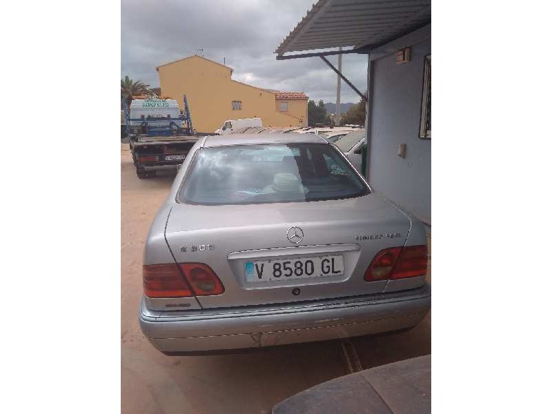 mercedes-benz clase e (w210) berlina diesel del año 1999
