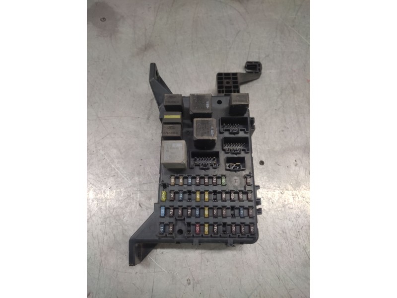 Recambio de caja reles / fusibles para ford mondeo berlina (ge) ambiente referencia OEM IAM   