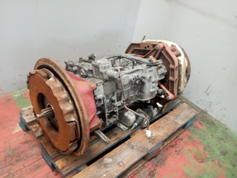 Recambio de caja cambios para renault autobus-furgon 330 referencia OEM IAM 8S180 5010197336 1304054139