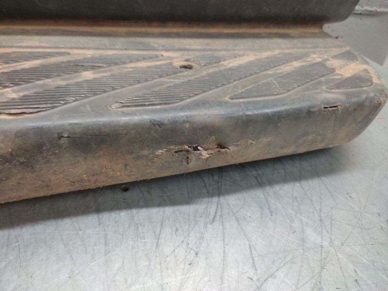 Recambio de paragolpes trasero para volkswagen crafter combi (2e) combi 35 batalla mediana con techo alto referencia OEM IAM  CE