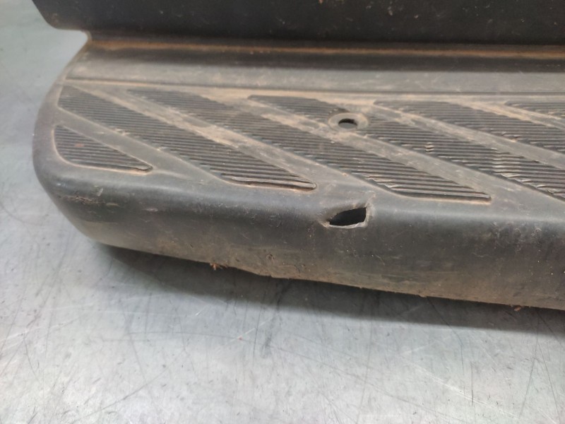 Recambio de paragolpes trasero para volkswagen crafter combi (2e) combi 35 batalla mediana con techo alto referencia OEM IAM  CE