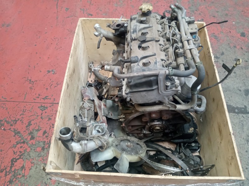 Recambio de despiece motor para renault maxity fg 130.35/45 referencia OEM IAM YD25  