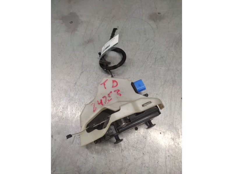 Recambio de cerradura puerta trasera derecha para volkswagen jetta iii (1k2) 1.6 referencia OEM IAM  7 PINS 