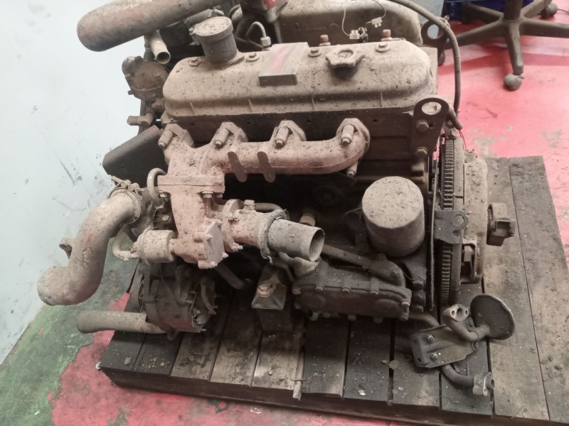 Recambio de despiece motor para iveco eurocargo 3.9 diesel referencia OEM IAM 804045  