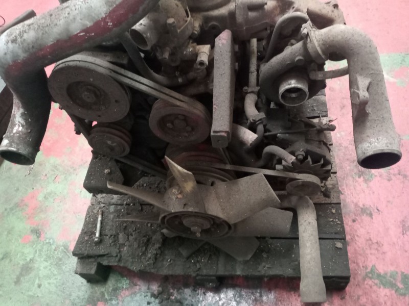 Recambio de despiece motor para iveco eurocargo 3.9 diesel referencia OEM IAM 804045  