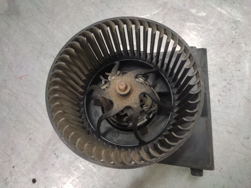 Recambio de ventilador calefaccion para volkswagen golf iv berlina (1j1) 1.9 tdi referencia OEM IAM 1J1819021B  