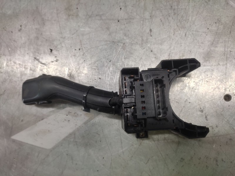 Recambio de mando limpia para volkswagen golf iv berlina (1j1) 1.9 tdi referencia OEM IAM 4B0953503H  