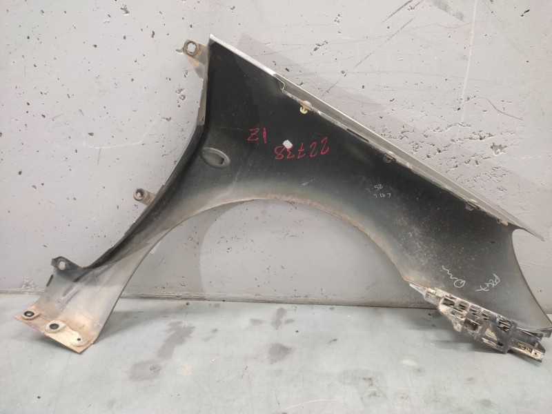 Recambio de aleta delantera izquierda para peugeot 307 break / sw (s1) break xt referencia OEM IAM   