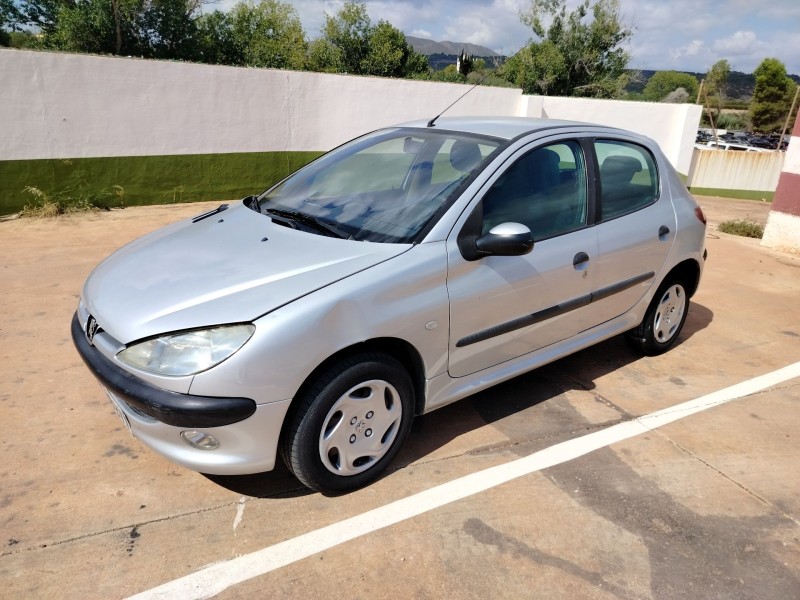 peugeot 206 berlina del año 1998