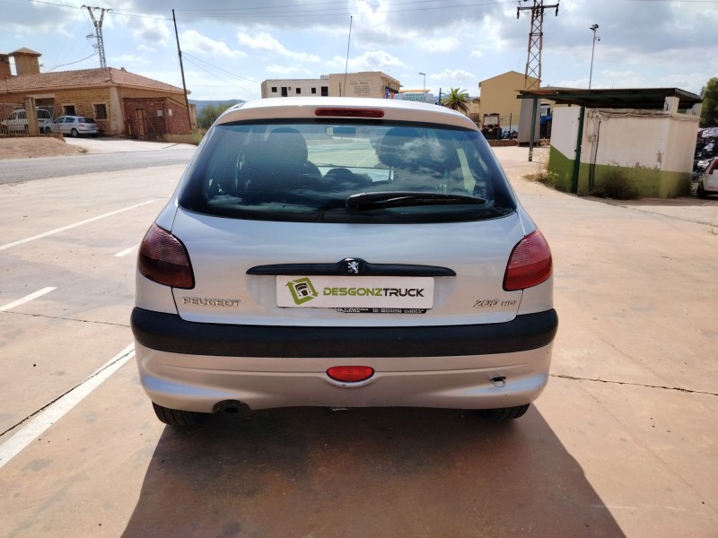 peugeot 206 berlina del año 1998