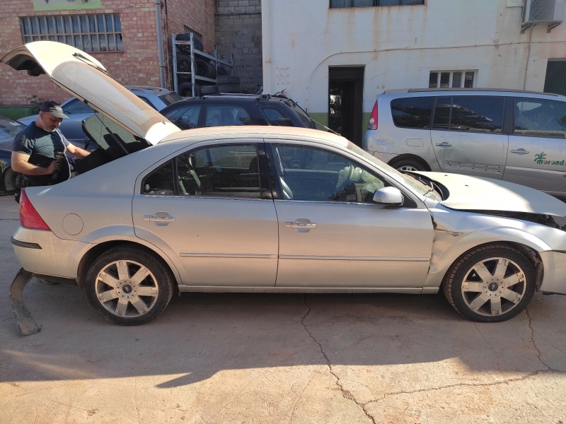 ford mondeo berlina (ge) del año 2003