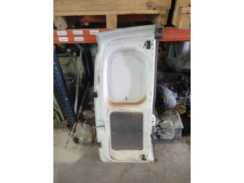 Recambio de porton trasero derecho para peugeot bipper básico referencia OEM IAM   