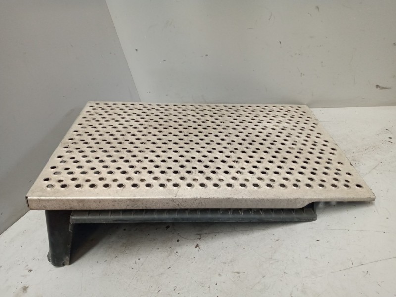 Recambio de tapa bateria para daf serie xf105.xxx 12.9 diesel referencia OEM IAM 1791916  