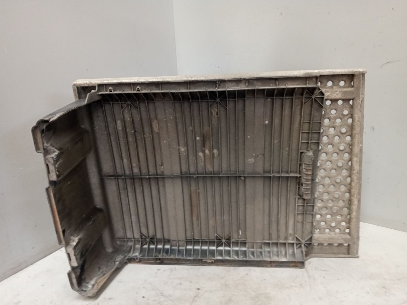 Recambio de tapa bateria para daf serie xf105.xxx 12.9 diesel referencia OEM IAM 1791916  