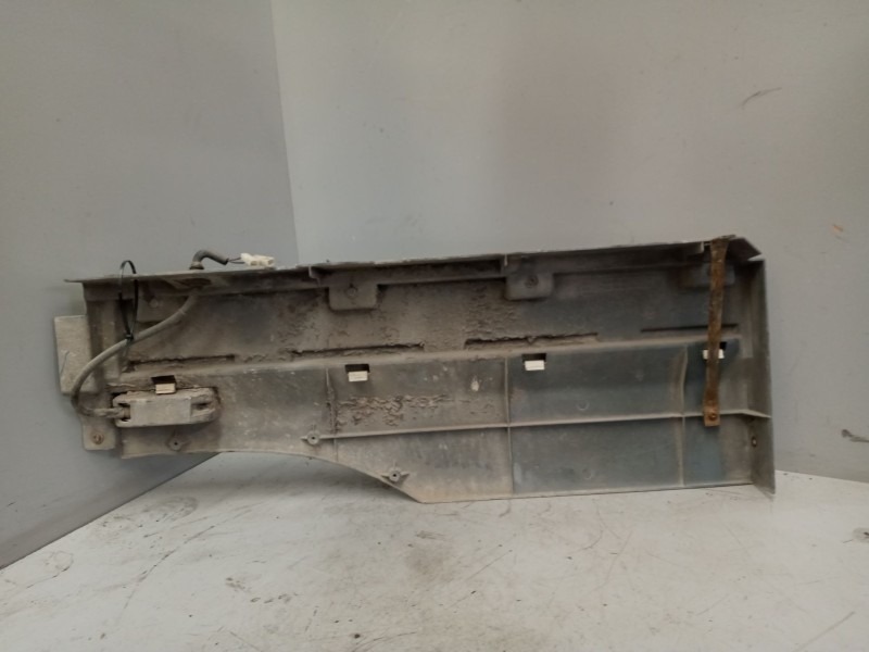 Recambio de moldura trasera cabina para daf serie xf105.xxx 12.9 diesel referencia OEM IAM 1291171  