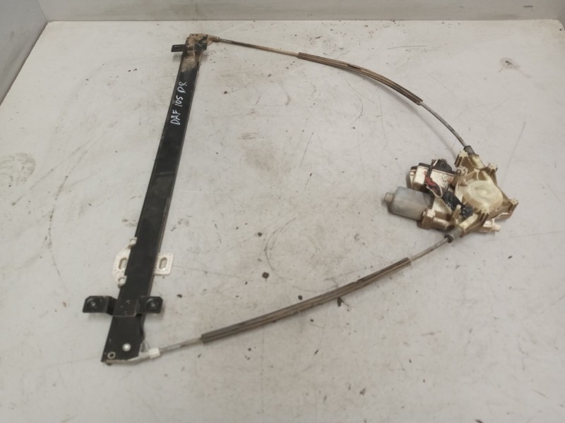 Recambio de elevalunas delantero derecho para daf serie xf105.xxx 12.9 diesel referencia OEM IAM   