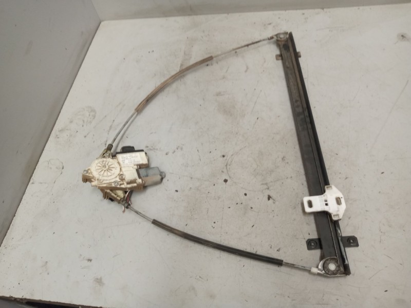 Recambio de elevalunas delantero derecho para daf serie xf105.xxx 12.9 diesel referencia OEM IAM   