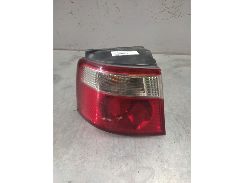 Recambio de piloto trasero izquierdo para kia carens 2.0 crdi ex monovolumen referencia OEM IAM   