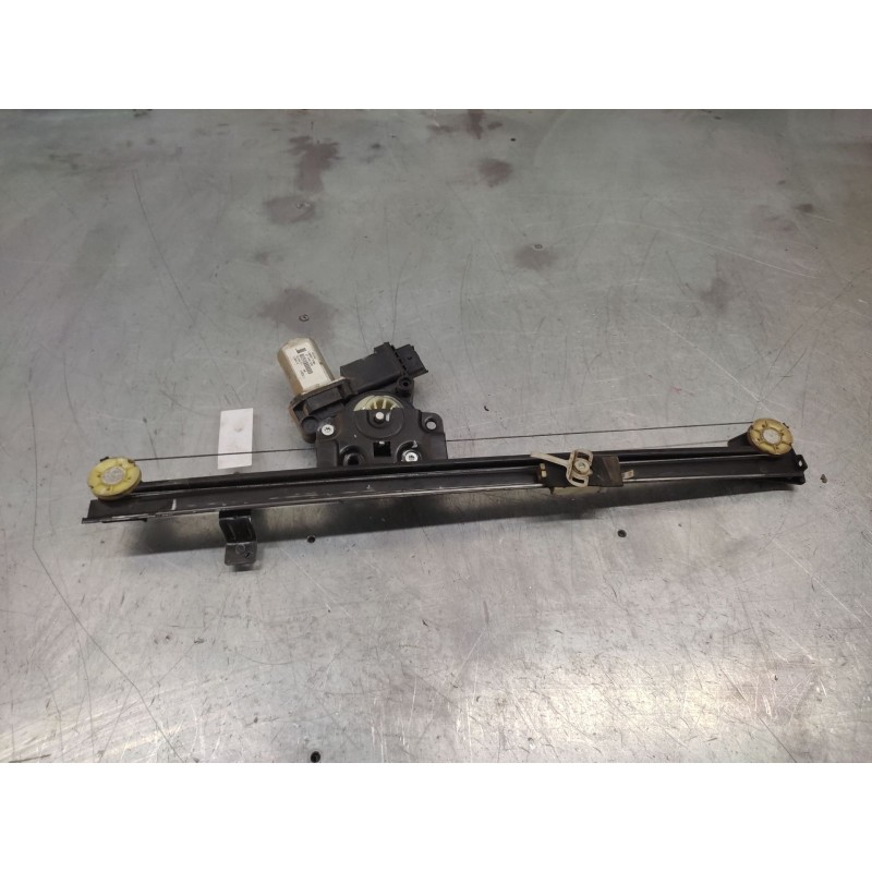 Recambio de elevalunas delantero derecho para citroën jumper ii furgoneta 2.2 hdi 100 referencia OEM IAM 136B917080  