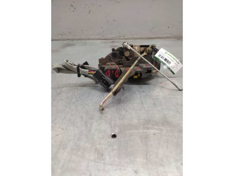 Recambio de cerradura puerta delantera derecha para kia carens 2.0 crdi ex monovolumen referencia OEM IAM   