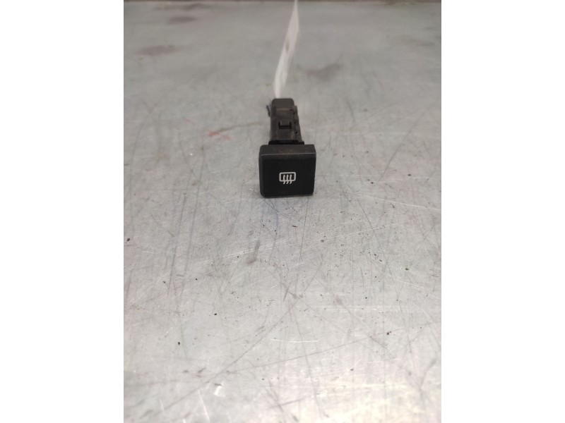 Recambio de boton antivaho para kia carens 2.0 crdi ex monovolumen referencia OEM IAM  6 PINS 