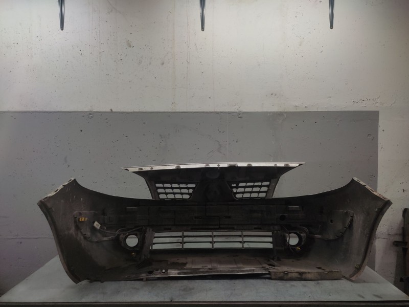 Recambio de paragolpes delantero para renault scenic ii 1.5 dci diesel referencia OEM IAM   