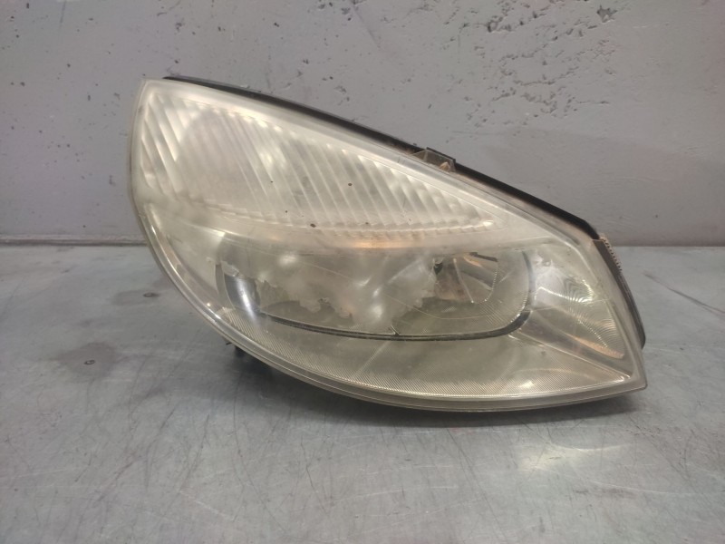 Recambio de faro derecho para renault scenic ii 1.5 dci diesel referencia OEM IAM   