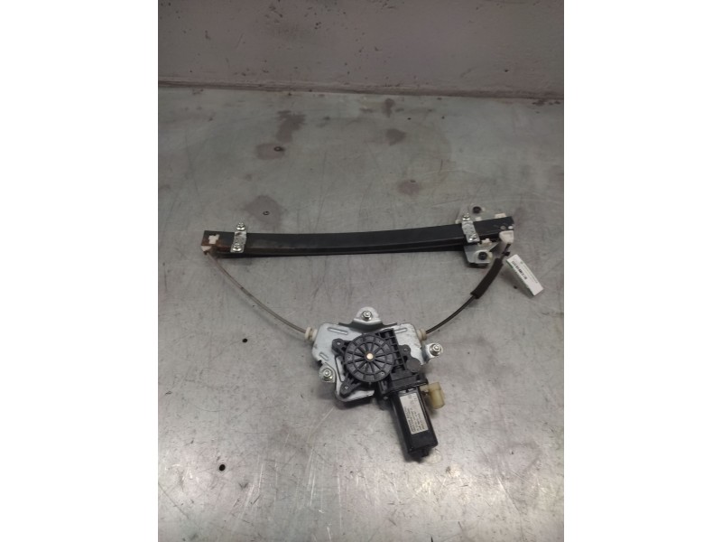 Recambio de elevalunas delantero izquierdo para kia picanto 1.1 crdi active referencia OEM IAM 9881007101  