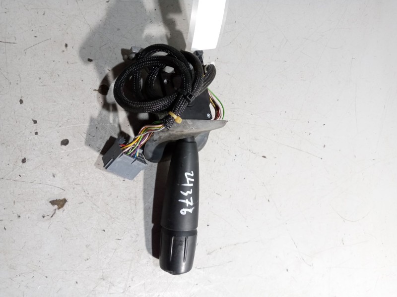 Recambio de mando intermitentes para daf serie xf106.xxx referencia OEM IAM 1892960  