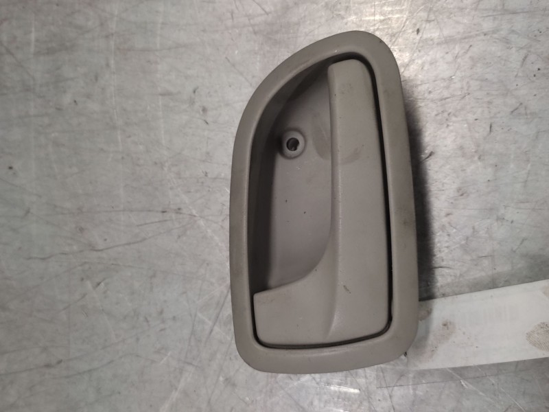 Recambio de maneta interior delantera izquierda para kia picanto 1.1 crdi active referencia OEM IAM   