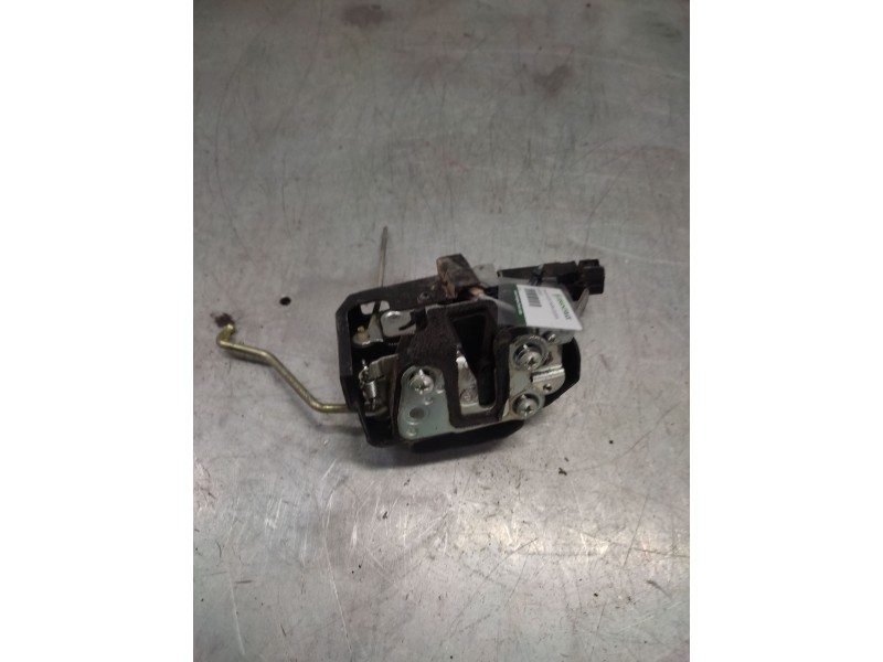 Recambio de cerradura puerta trasera izquierda para kia picanto 1.1 crdi active referencia OEM IAM  2 PINS 