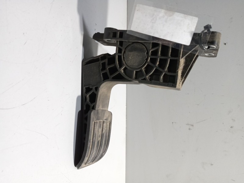 Recambio de pedal acelerador para daf serie xf106.xxx referencia OEM IAM 1860240  