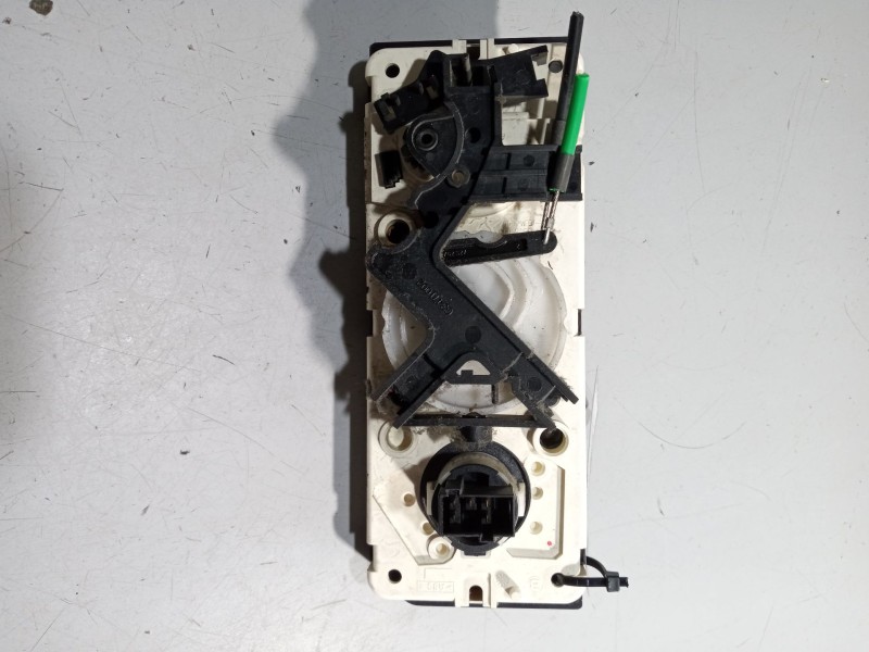 Recambio de mando calefaccion / aire acondicionado para daf serie xf106.xxx referencia OEM IAM   