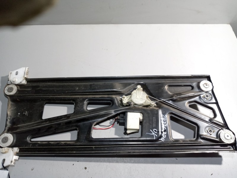 Recambio de elevalunas delantero izquierdo para daf serie xf106.xxx referencia OEM IAM   