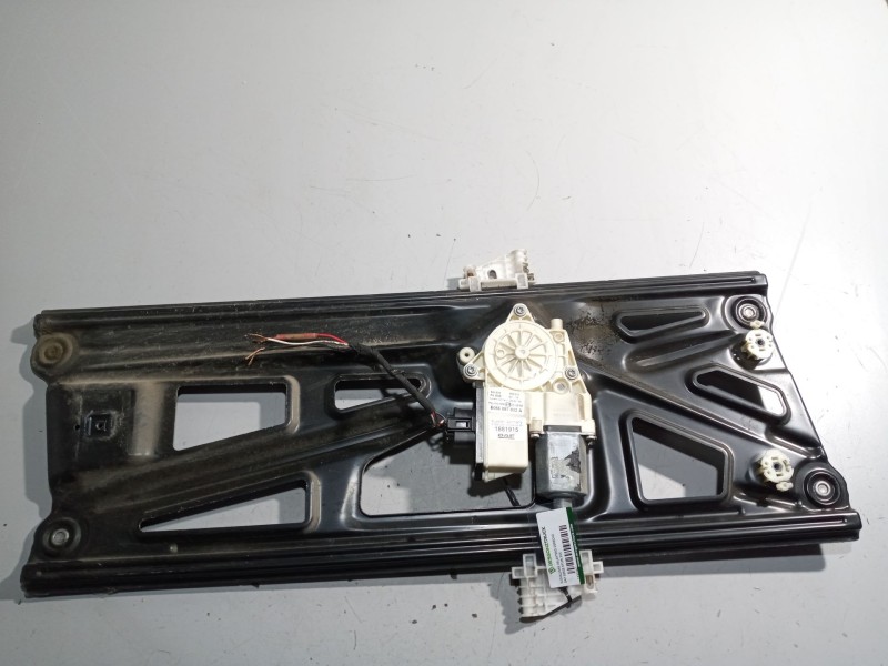 Recambio de elevalunas delantero derecho para daf serie xf106.xxx referencia OEM IAM   