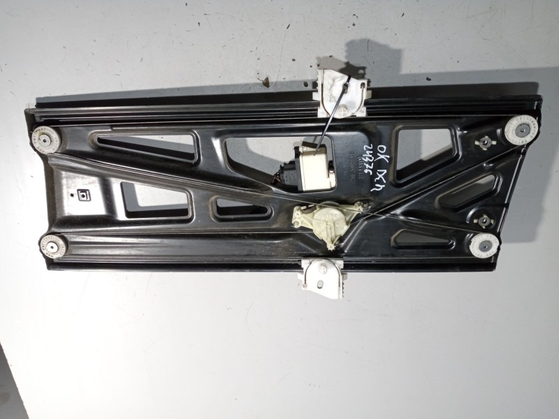 Recambio de elevalunas delantero derecho para daf serie xf106.xxx referencia OEM IAM   