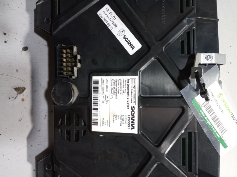 Recambio de cuadro instrumentos para scania r i r 480 referencia OEM IAM 1763551  