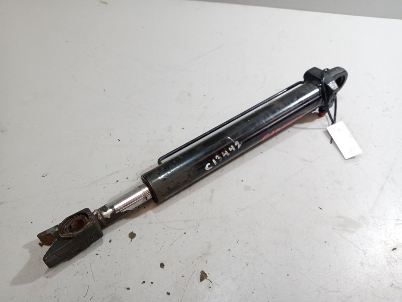 Recambio de brazo elevacion cabina para renault magnum ab 2005 referencia OEM IAM 5010629108  