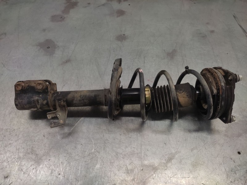 Recambio de amortiguador delantero derecho para nissan micra (k12e) acenta referencia OEM IAM   
