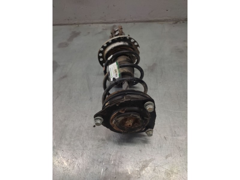 Recambio de amortiguador delantero izquierdo para nissan micra (k12e) acenta referencia OEM IAM   