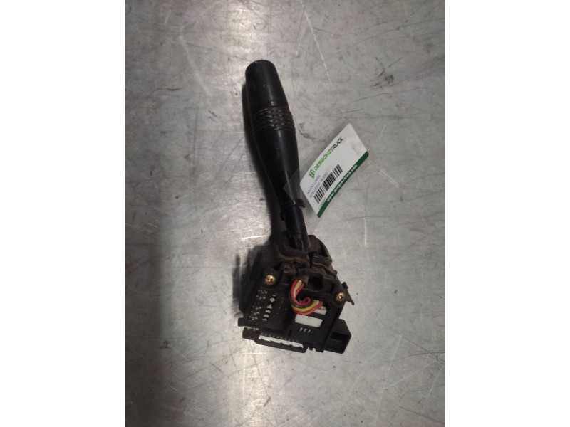 Recambio de mando limpia para mitsubishi pajero -- referencia OEM IAM   