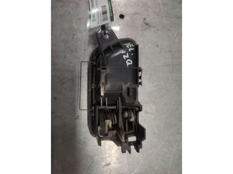 Recambio de maneta interior delantera izquierda para mitsubishi pajero -- referencia OEM IAM   