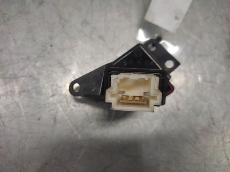 Recambio de warning para mitsubishi pajero -- referencia OEM IAM   