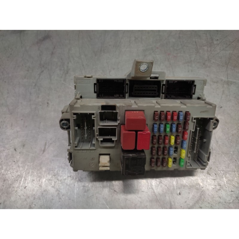Recambio de caja reles / fusibles para citroën jumper ii furgoneta 2.2 hdi 100 referencia OEM IAM A653  
