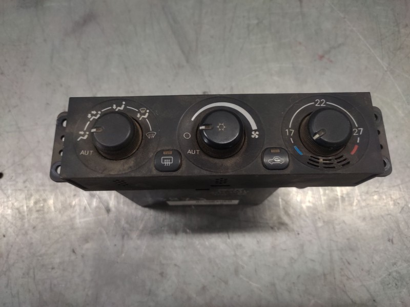 Recambio de mando calefaccion / aire acondicionado para mitsubishi pajero -- referencia OEM IAM MR509646  